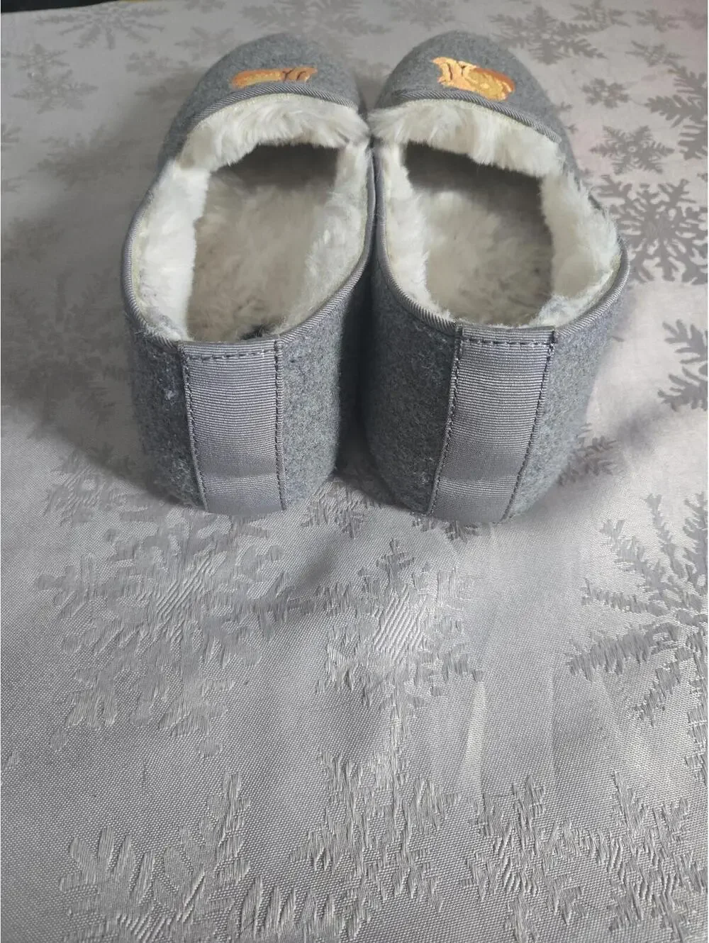 Talbots Christmas Golden Retriever Embroidered Wool Blend Slippers Size 8 - Picture 4 of 5